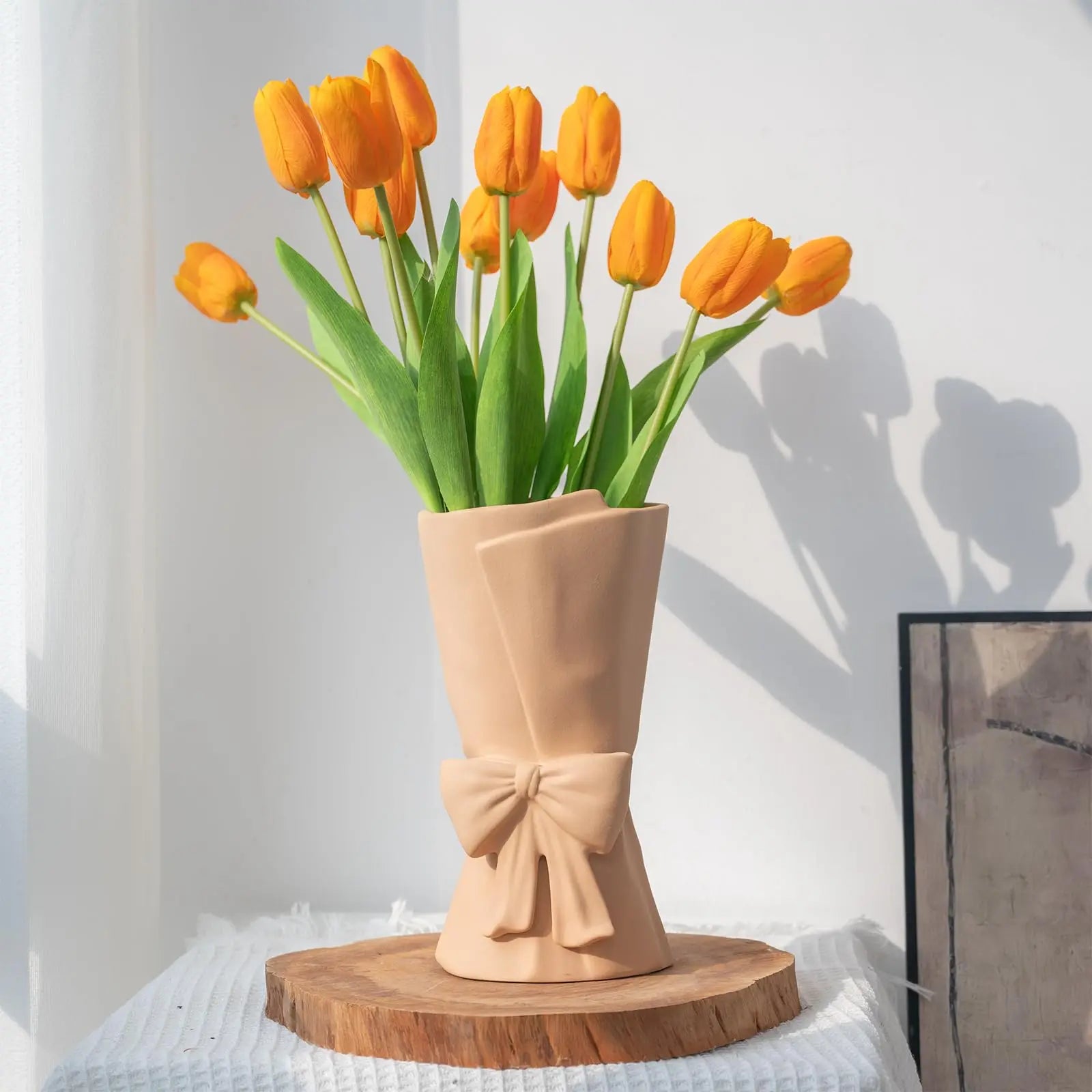 Bow Ceramic Vase Modern Flower Vase Home Decor Home Decoration Vases Boho Style Vases for Ideal Shelf Decor Table Living Room
